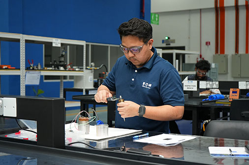 Eagle Services ASIA Pte Ltd